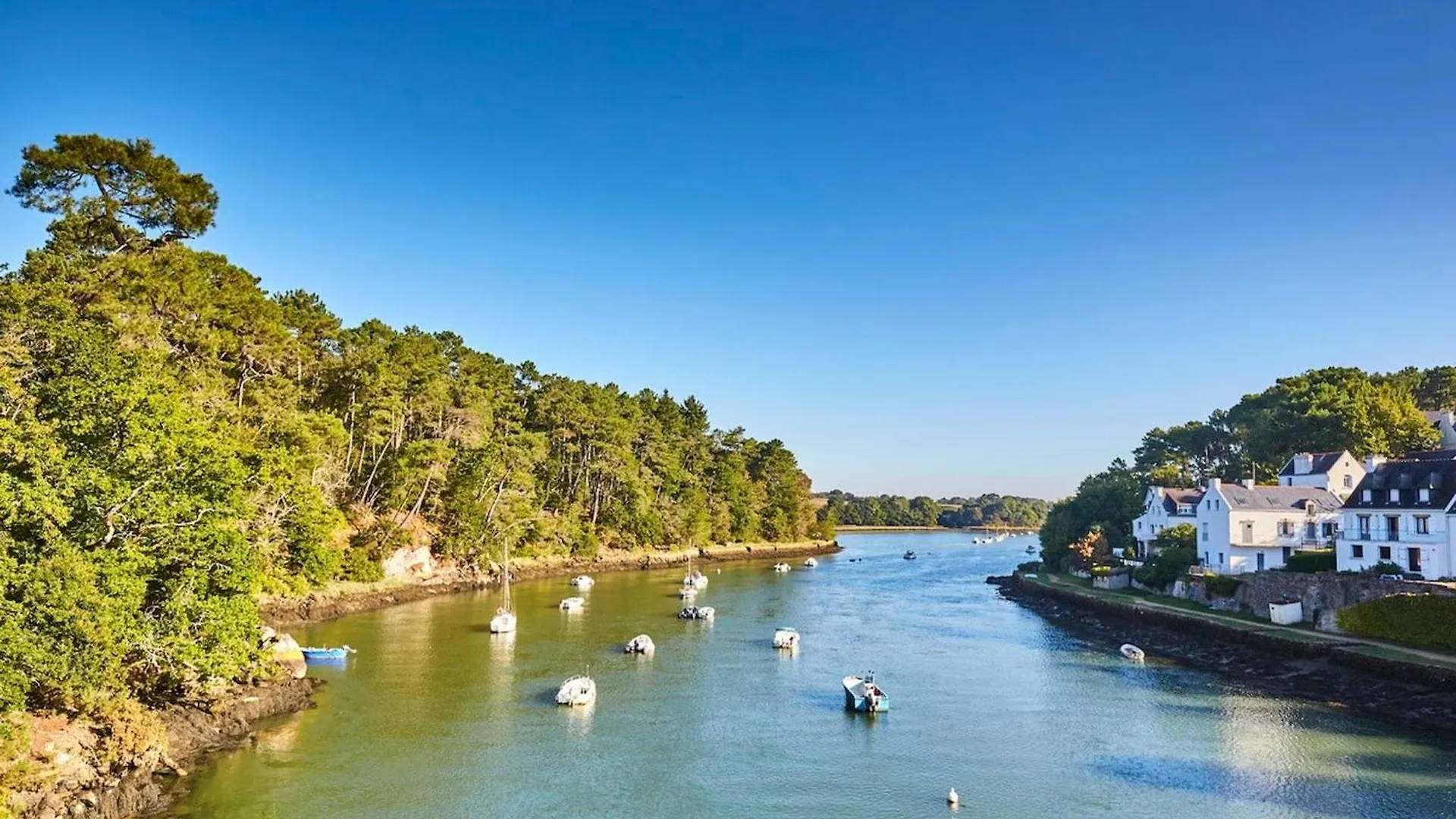 Maison Proche De La Riviere Du Bono, Entre Auray Et Vannes Plougoumelen 0*,
