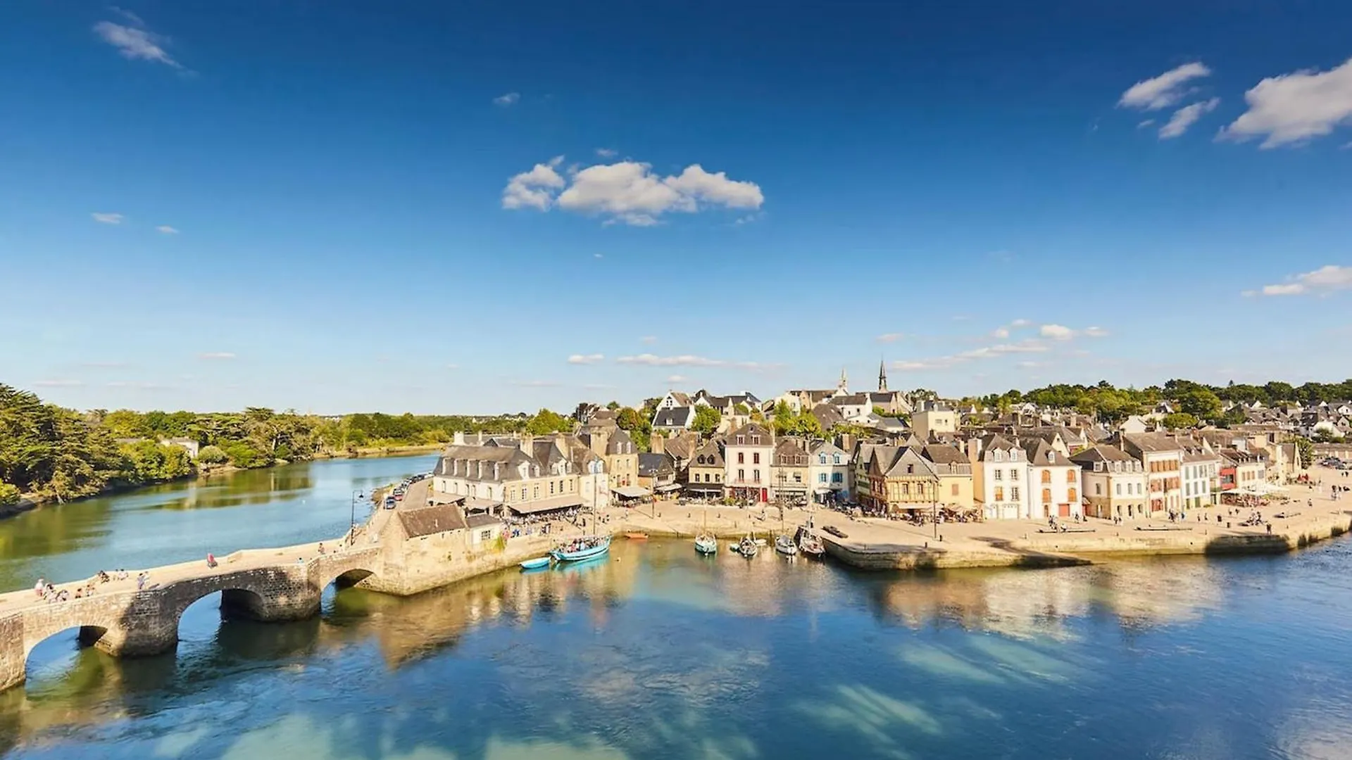Maison Proche De La Riviere Du Bono, Entre Auray Et Vannes Plougoumelen 0*,  França